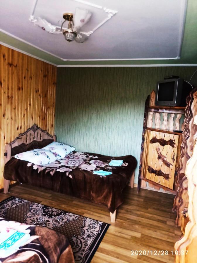 "Різьбярська Садиба" Slavske Room photo