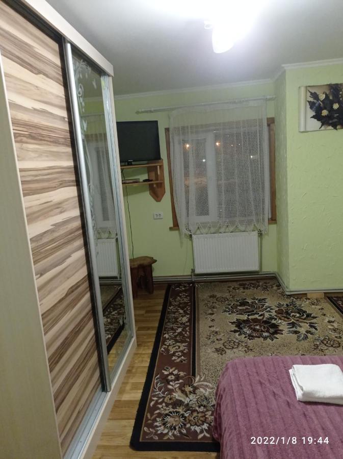 "Різьбярська Садиба" Slavske Exterior photo
