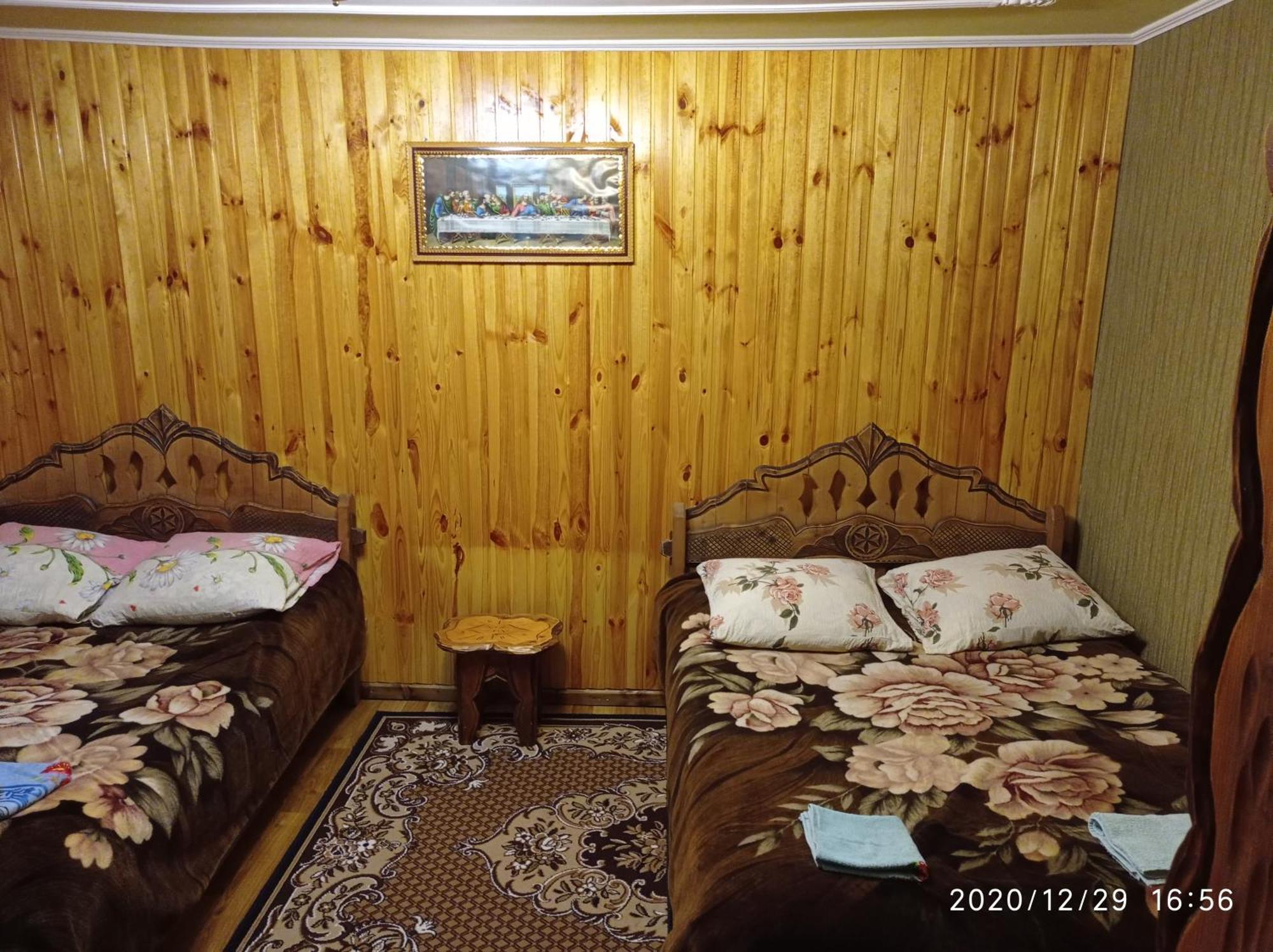 "Різьбярська Садиба" Slavske Room photo