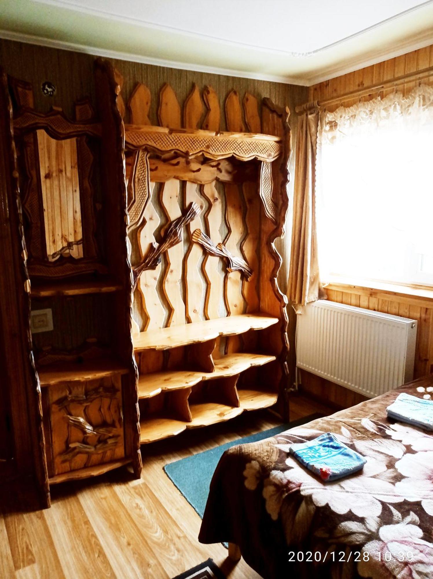 "Різьбярська Садиба" Slavske Room photo