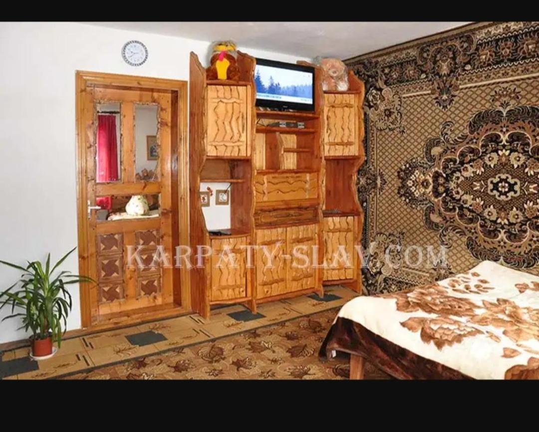 "Різьбярська Садиба" Slavske Exterior photo