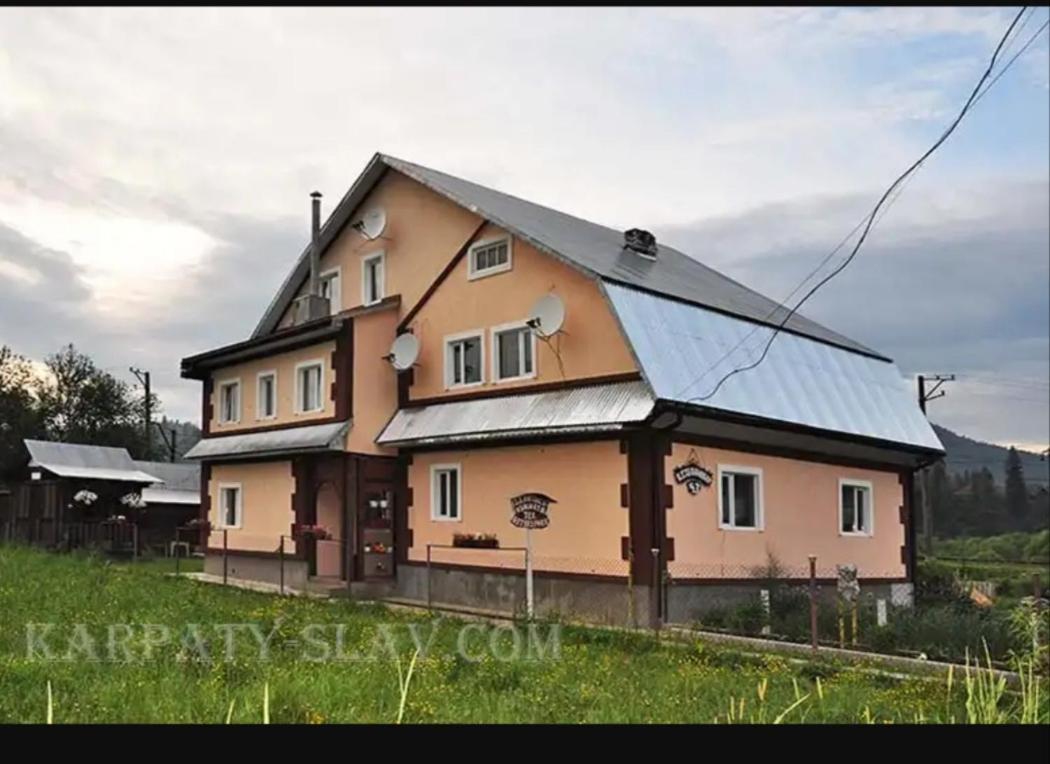 "Різьбярська Садиба" Slavske Exterior photo
