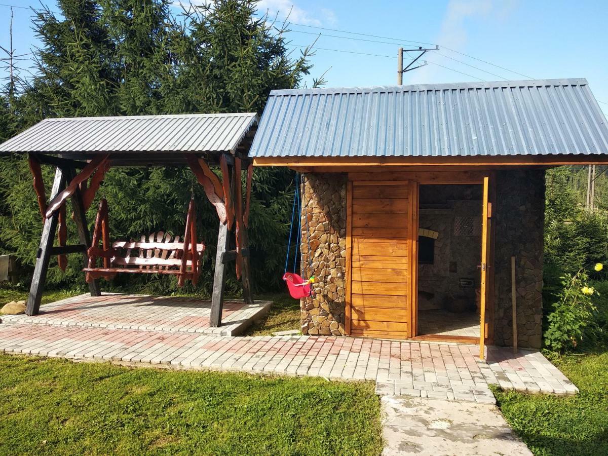 "Різьбярська Садиба" Slavske Exterior photo