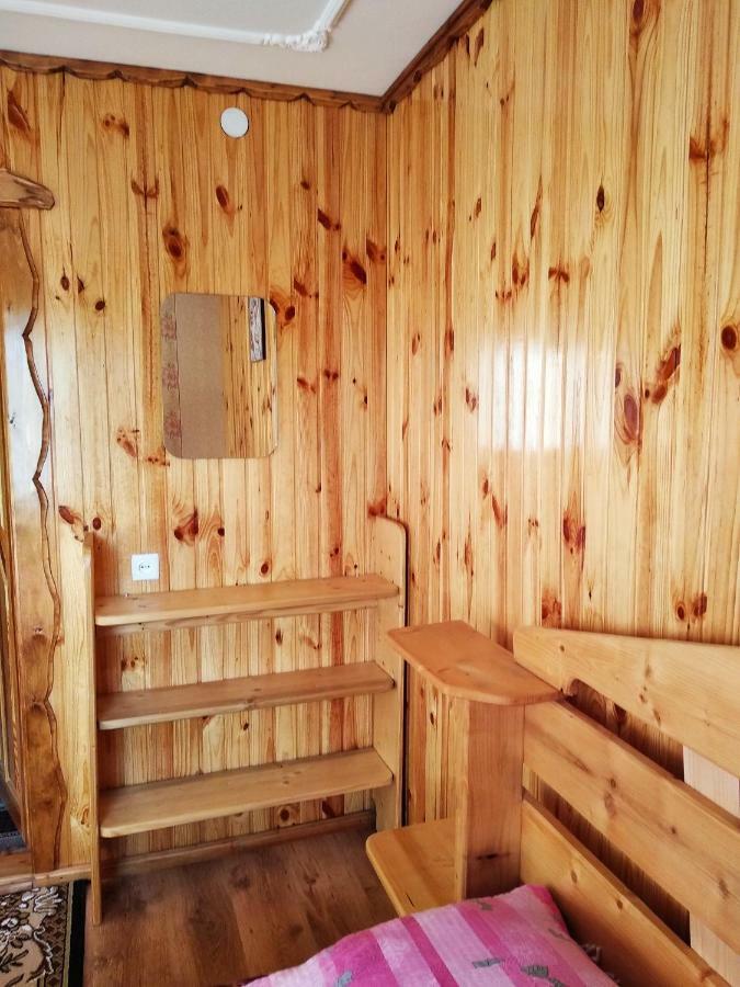 "Різьбярська Садиба" Slavske Exterior photo