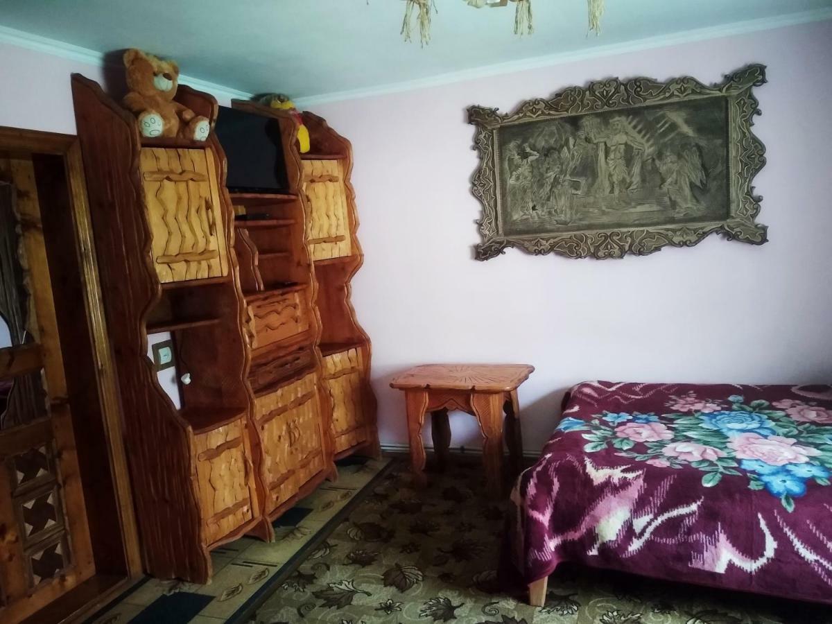 "Різьбярська Садиба" Slavske Exterior photo